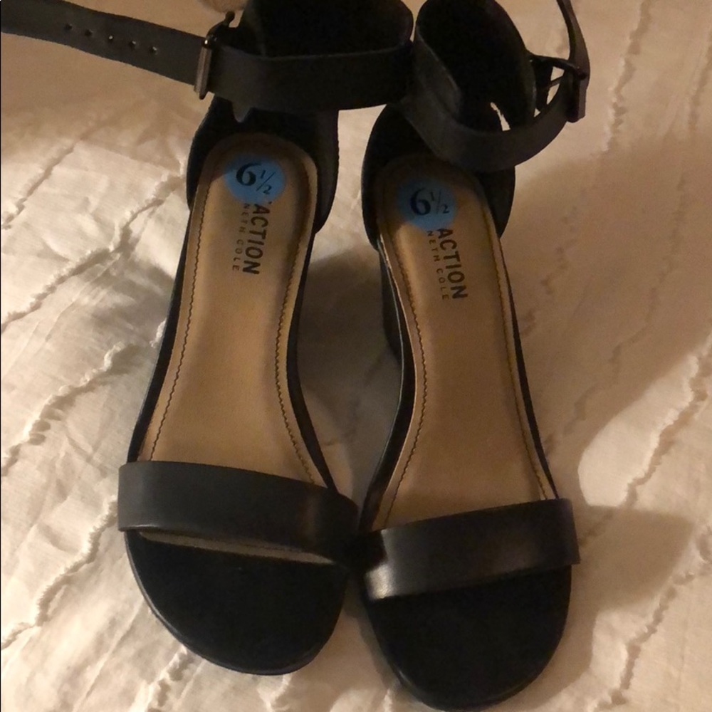 Kennth Cole Heeled Sandals